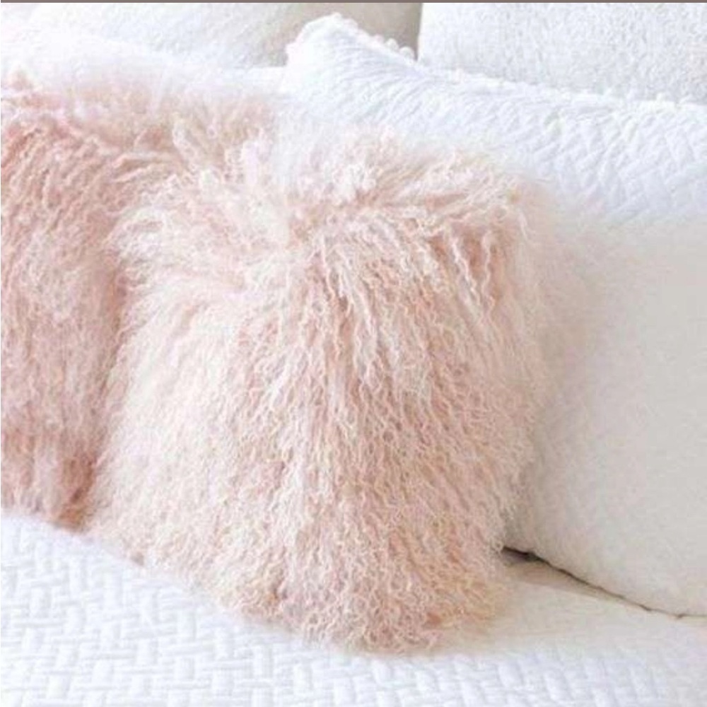 Blush Pink 100% wool Shaggy Pink Throw Cushions set of 2